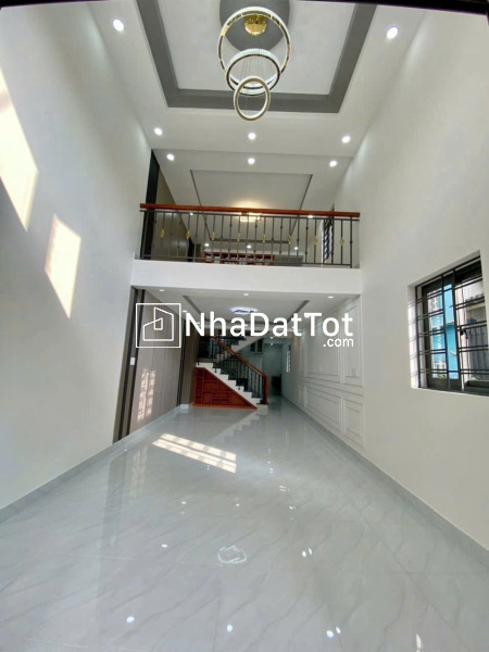 Nhà mới 1/ kênh tân hoá - tân phú  - 4 x 11m - 3 tầng btct - hẻm oto kế  mặt tiền - giá 5.6 tỷ phú