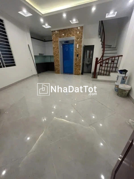 Bán nhà riêng phố ô cách 47m2 x 5 tầng, mặt tiền 4.8n, 8.6 tỷ long biên.