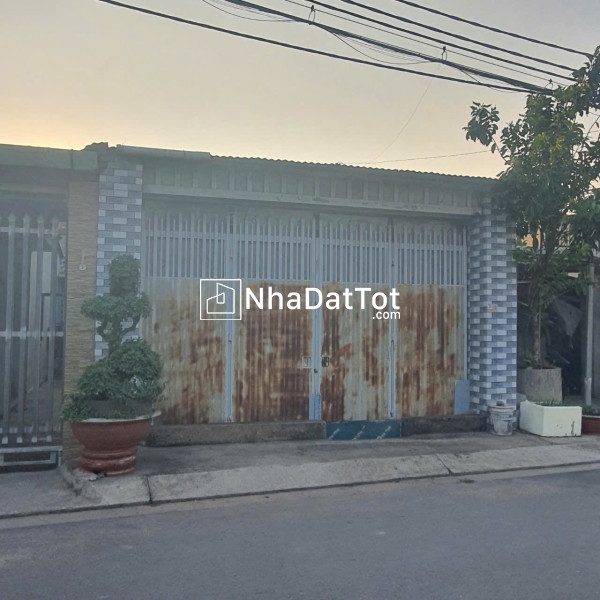 Cần bán cặp nhà (8.3x8.8) 1 trệt 1 lầu ngay mặt tiền thông hiệp thành 20, quận 12