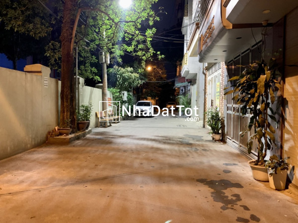 Siêu đẹp! bán nhà dân xây huy du 36m2x5t,ngõ thông ô tô đỗ cách 1 nhà, 8.5 tỷ