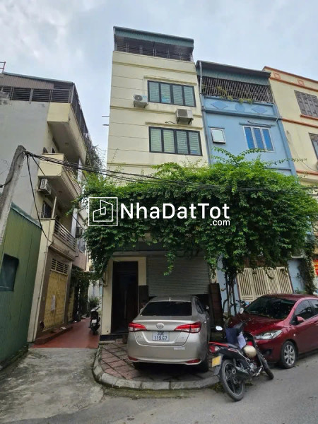 Nhà mới ô tô đỗ cửa gia quất 33m2 x 5 tầng mặt tiền 4.6m, 6.6 tỷ long biên.