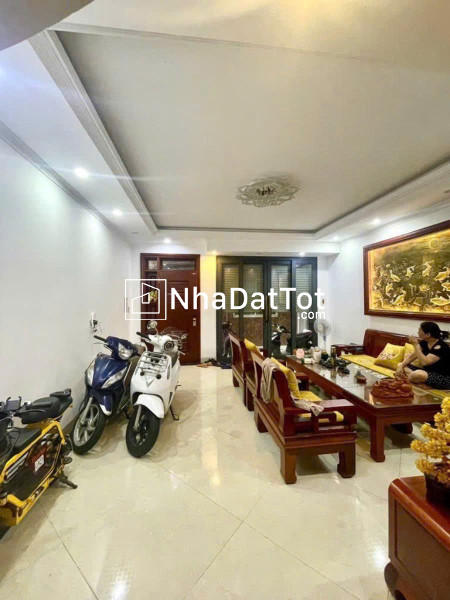 Pl tô vĩnh diện full nội thất thang máy - lô góc 39m2 6 tầng mặt tiền 5.4m giá 11.8 tỷ