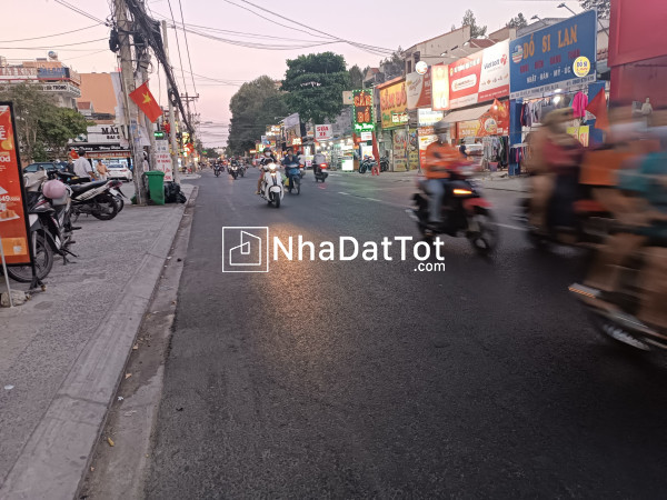 Bán nhà mặt tiền 1 trệt 3 lầu 5x20m giá 10,5 tỷ đường nguyễn ảnh thủ