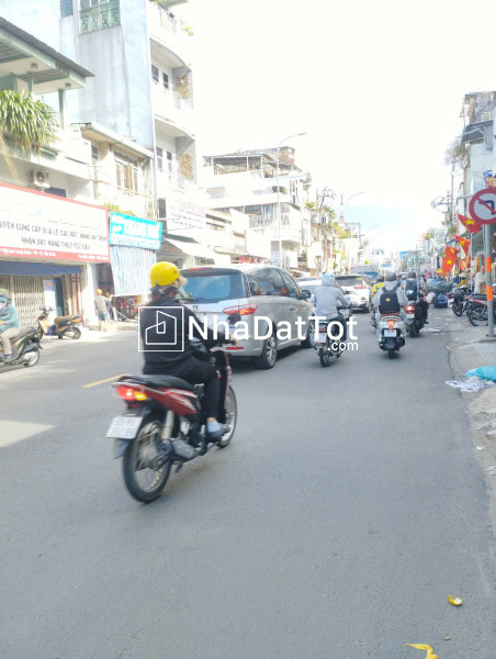 Ngộp  lạc long quân - 4x16m2 - hẻm 5m - 4 tầng mới bảy hiền
