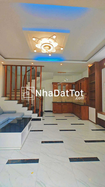 Vĩnh hưng, lĩnh nam, nhà 5 tầng, 3 ngủ, 1 bước ra phố, chỉ hơn 5 tỷ