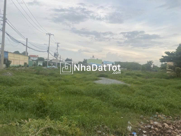 Bán nhà xưởng  mt xuân thới thượng 22 - phan văn hớn, 1735m2,  full thổ,hđt 80 tr, 52 tỷ