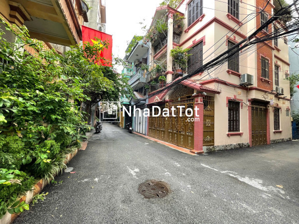 Ô tô tránh, dân trí cao - phố hào nam (cát linh) 50/72m, 4 tầng, mt 4.3m 22.5 tỷ
