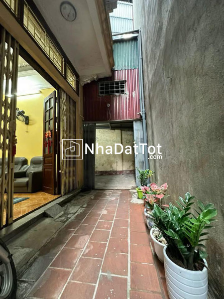 Cho thuê nhà ngõ la thành 4 tầng x 35m2, 5 ngủ, 11.5 triệu