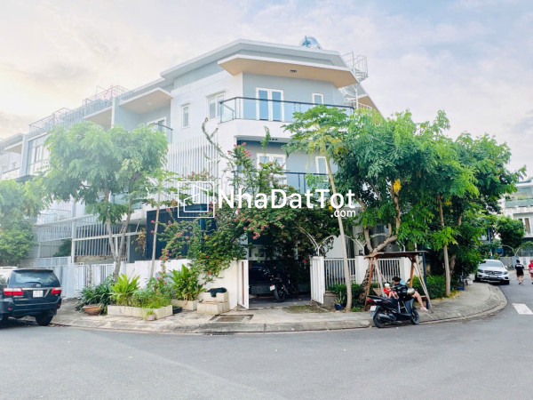 Bán nhà 3 tầng biên hòa, shr đường xe hơi,gần tttm aeon mall biên hòa