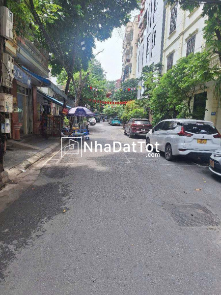 Trung tâm hai bà trưng nhà 4 tầng 38m nhỉnh 6 tỷ