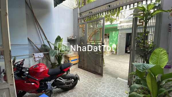 Chính chủ cần bán nhà, ông bà đang ở nên ae môi giới muốn liên kết cứ tự nhiên, nhà tân kỳ tân quý