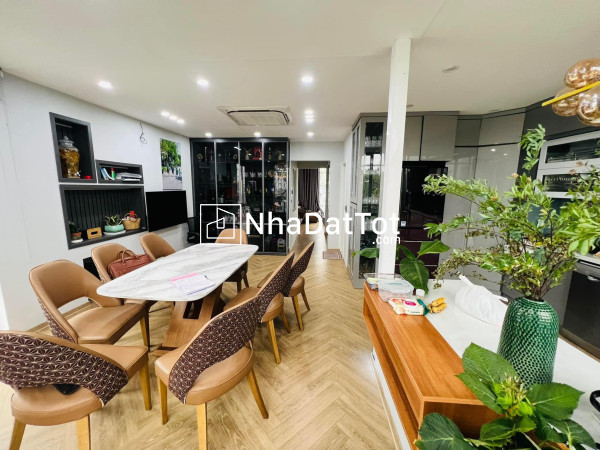 Bán nhà ngọc hà 60m mặt tiền 4,6m 6 tầng thang máy 14 tỷ