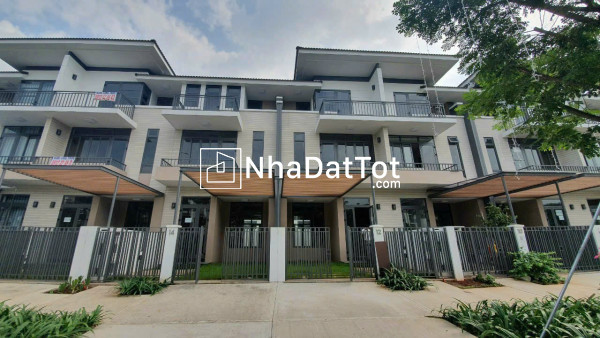 Bán căn biệt thự lavila kdc ven sông  phước kiển - nhà bè