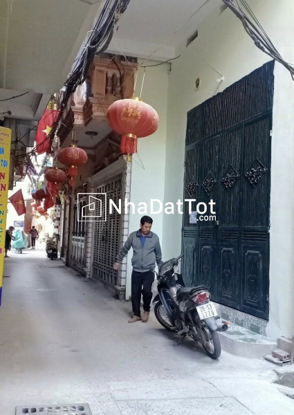 Cho thuê nhà ngõ 1 bùi xương trạch 3 tầng x 60m2, 2 ngủ, 3 wc, 9 triệu kd kết hợp ở