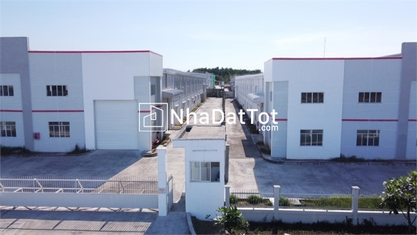 Nhà xưởng sản xuất kinh doanh linh hoạt khung thép kiên cố xưởng trống bàn giao liền