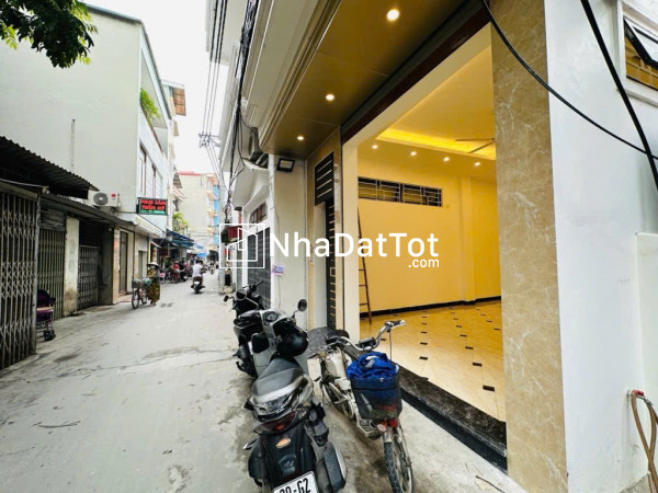 Cc bán nhà riêng ngõ 521 trương định 45m 6 tầng ô tô - trung tâm hoàng mai.
