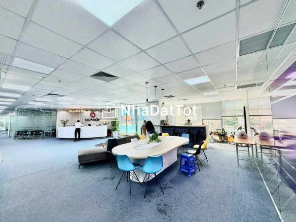 Cho thuê văn phòng 140m2 giá chỉ 37 triệu – vị trí đắc địa phố trần thái tông, cầu giấy