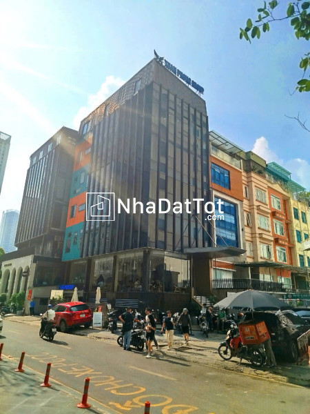 Cho thuê văn phòng 50 - 150m2 p.duy tân, cầu giấy giá chỉ từ 14 - 38 triệu/tháng. đỗ ô tô tiện lợi