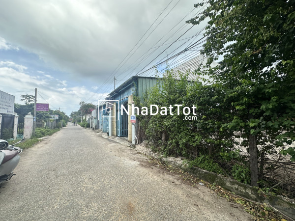 Bán 10m x 26m đất odt lô 2 tôn đức thắng, lagi giá rẻ nhất đường 8m