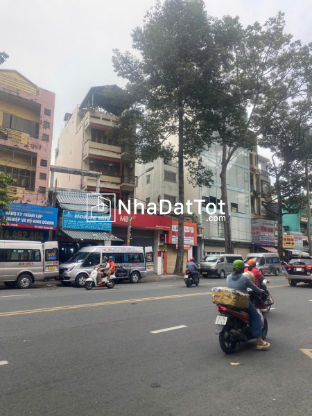 * bán nhà mới đẹp _phố an dương vương  ngay an đông plaza 4 tầng (3,8x12) nở hậu