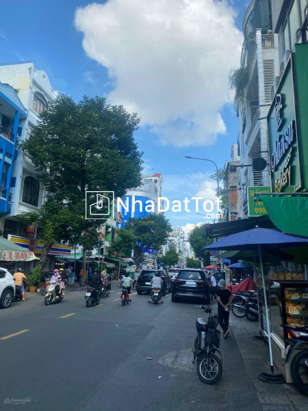*+vip quận5 khu kd đá quý phong thủy 4 tầng 96m sổ vuông vức,
hoàn công , 29tỷ hơn