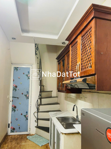 Siêu hot- cho thuê nhà nguyên căn 3 tầng tại thanh xuân, hà nội