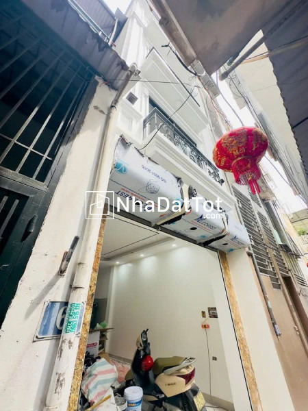 Nhà mới ở luôn 5 tầng thang máy nguyễn sơn 60m2 mặt tiền 3.6m,12.9 tỷ long biên.