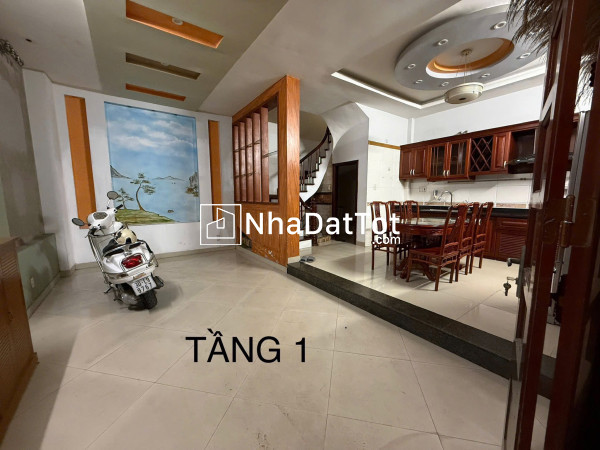 Cho thuê nhà ngõ 850 láng, 5 tầng x 45m2, mt5m, 7 ngủ, 20 triệu ở nhóm,  chdv...