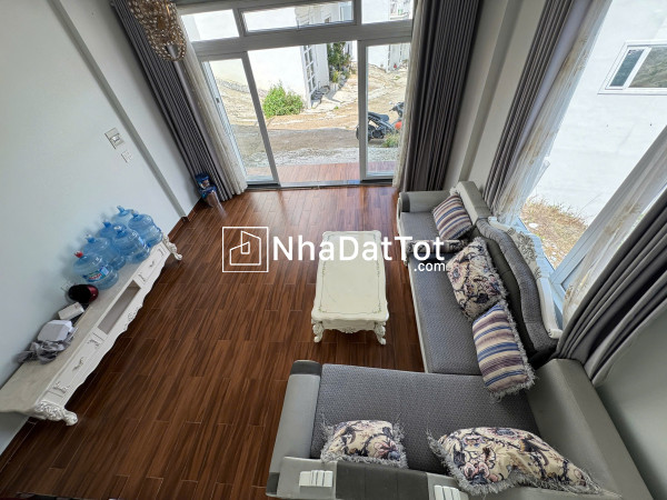 Bán nhà nguyễn trưng trực p4 đà lạt - 5pn, 4 tầng, view đẹp, đường ô tô - 6.2 tỷ