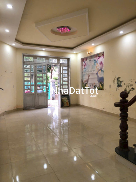 Bán nhà 2 tầng p.biên hòa,shr đường xe hơi thông,gần tttm aeon mall biên hòa
