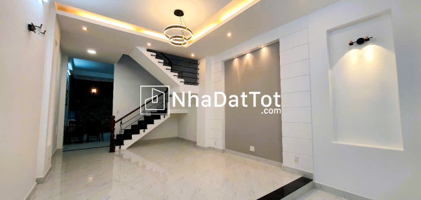 Cho thuê nhà 1 trệt 1 lầu đường số 14 hiệp bình chánh, gần chợ trường