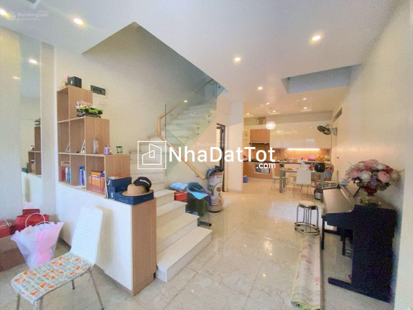 Nhà định công dt 48m2x5t, ngõ thoáng, mới, đẹp, ở luôn, giá 7.48 tỷ, sđcc, 10m ra đường chính